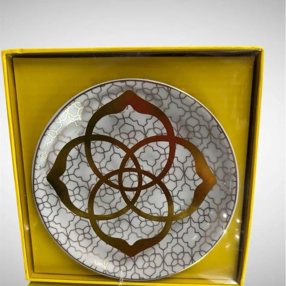 Kendra Scott Logo Ring Dish - Picture 1 of 7